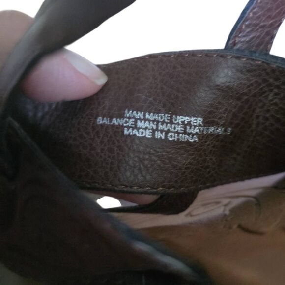 B.O.C Born Concept Women's Size 7 Brown Floral Embossed Thong Sandals - Picture 7 of 7